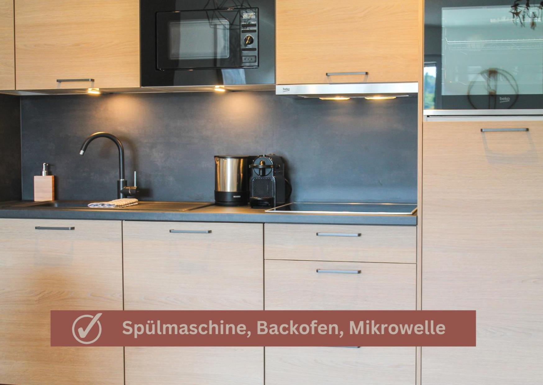 African-Style Apartment - Stadtnah, Parkplatz, E-Ladestation Fuer Auto & Fahrraeder, Gitterbox Fuer Fahrraeder, Fitnessstudio Koblenz (Rhineland-Palatinate) Exterior foto