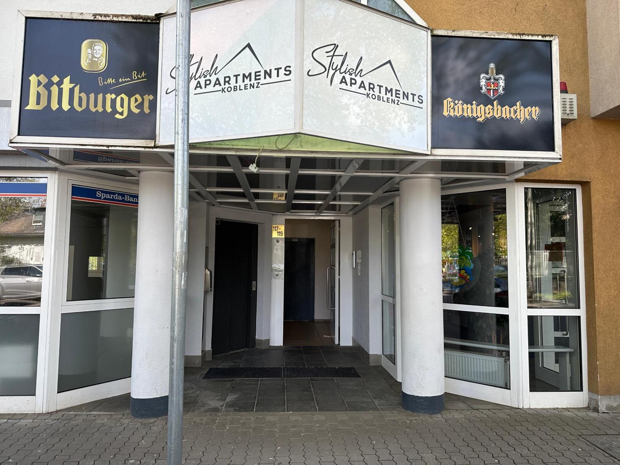African-Style Apartment - Stadtnah, Parkplatz, E-Ladestation Fuer Auto & Fahrraeder, Gitterbox Fuer Fahrraeder, Fitnessstudio Koblenz (Rhineland-Palatinate) Exterior foto